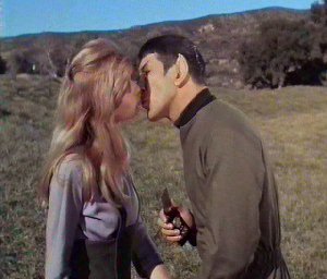 Spock kiss 1